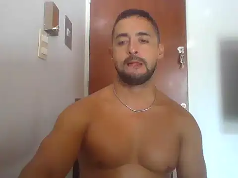 nachito3110 online show from February 4, 2026, 12:33 pm