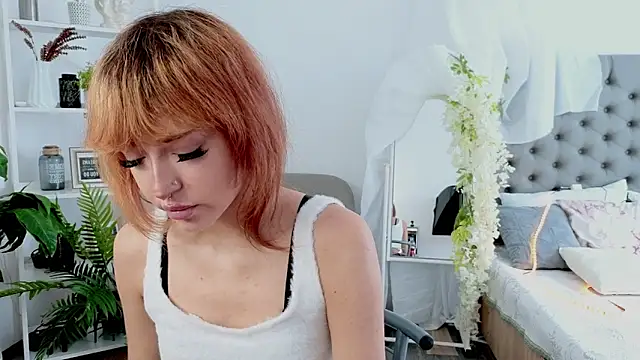 Snapshot of __Amiraa chatting on March 15, 2026, 10:33 am Amiraa online show from March 15, 2026, 10:33 am