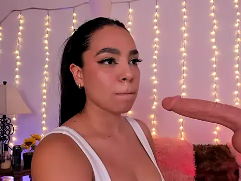 messyDEEPTHROAT online show from January 31, 2026, 9:02 pm