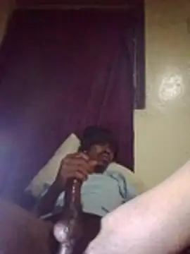 LLYSL online show from February 11, 2026, 11:26 pm