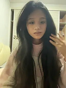 Snapshot of srr6677 chatting on March 5, 2026, 8:22 am srr6677 online show from March 5, 2026, 8:22 am