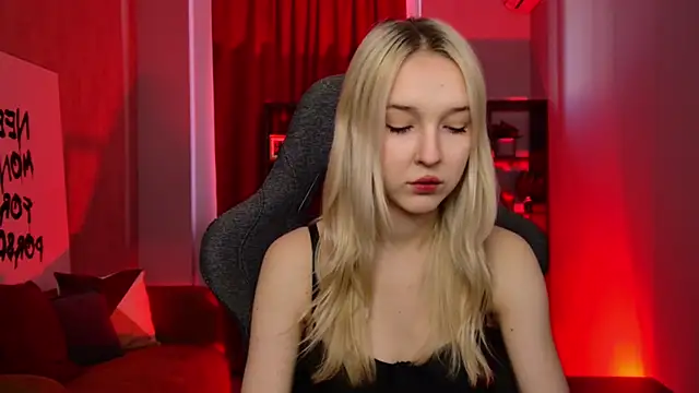 Snapshot of MaoqiBeverly chatting on March 14, 2026, 7:47 am MaoqiBeverly online show from March 14, 2026, 7:47 am