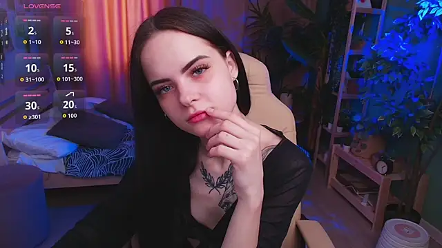 Snapshot of Antonia_Thomass chatting on April 1, 2026, 7:10 am Antonia Thomass online show from April 1, 2026, 7:10 am