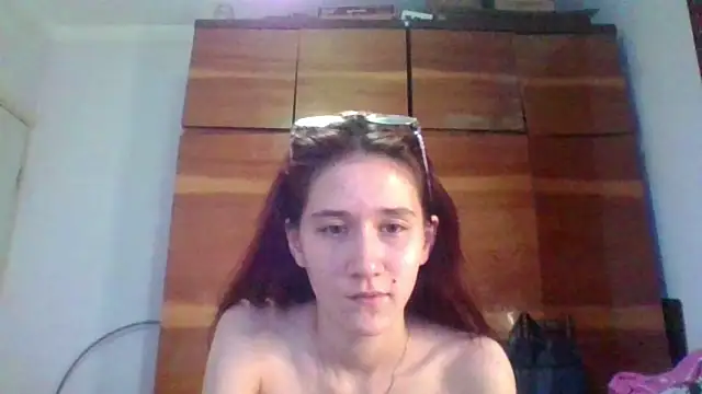 Snapshot of NickiKisinger chatting on July 20, 2026, 10:39 am NickiKisinger online show from July 20, 2026, 10:39 am