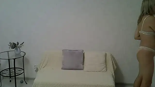 Snapshot of Opaldream chatting on May 27, 2026, 10:06 pm Opaldream online show from May 27, 2026, 10:06 pm