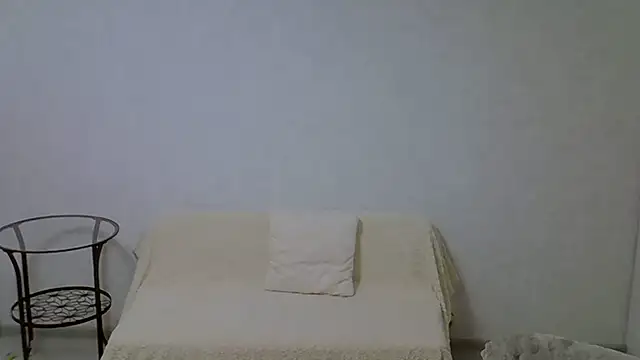 Opaldream online show from August 1, 2026, 9:35 pm