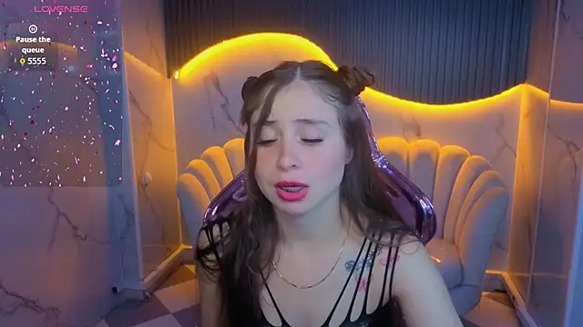 Ariana18 b online show from July 1, 2026, 1:11 pm
