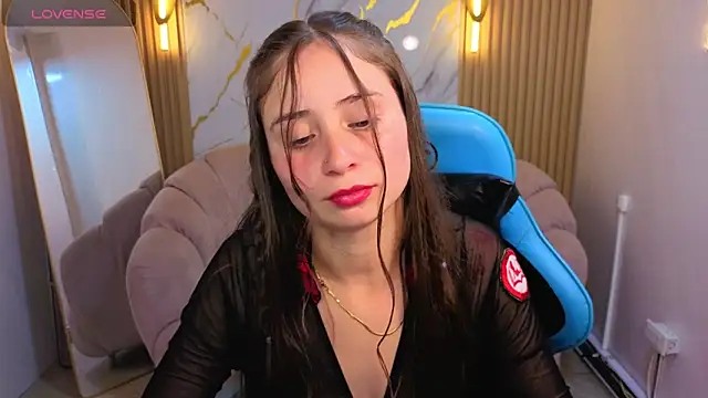 Ariana18 b online show from April 28, 2026, 1:15 pm