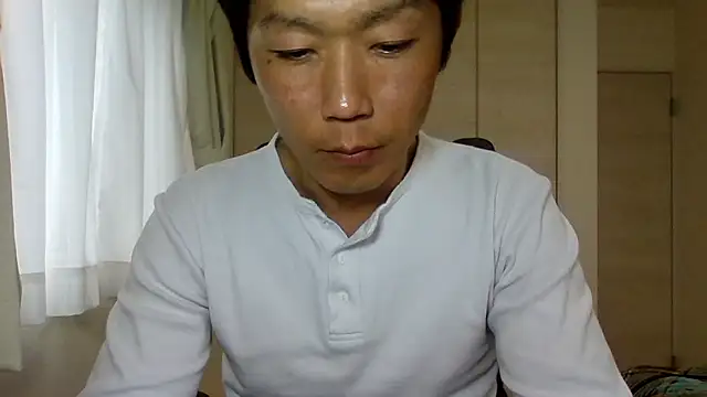 Snapshot of K0U-123 chatting on May 3, 2026, 2:27 am K0U-123 online show from May 3, 2026, 2:27 am