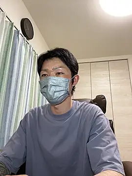 Snapshot of K0U-123 chatting on April 14, 2026, 1:38 pm K0U-123 online show from April 14, 2026, 1:38 pm