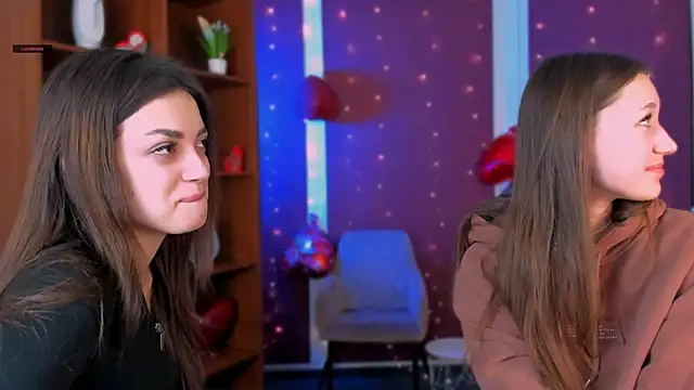 Snapshot of arianaa_cat chatting on February 11, 2026, 6:02 am arianaa cat online show from February 11, 2026, 6:02 am