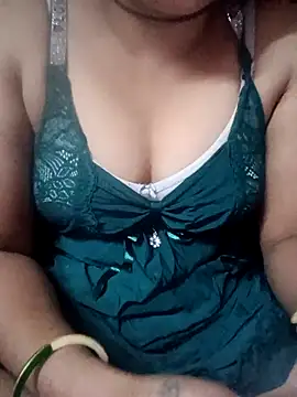 Annuhot143 online show from February 15, 2026, 8:24 am