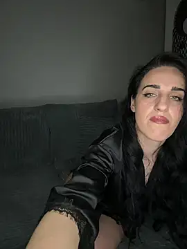 Xenna93 online show from February 4, 2026, 11:33 pm