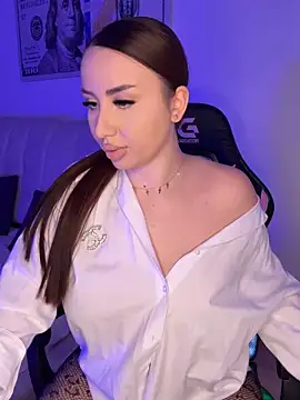 Jessylola1 online show from February 4, 2026, 10:49 pm