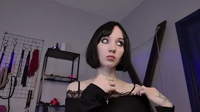 lady nomercy online show from February 2, 2026, 12:48 pm