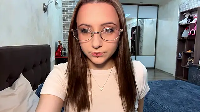 LioraVanta online show from February 3, 2026, 2:22 pm