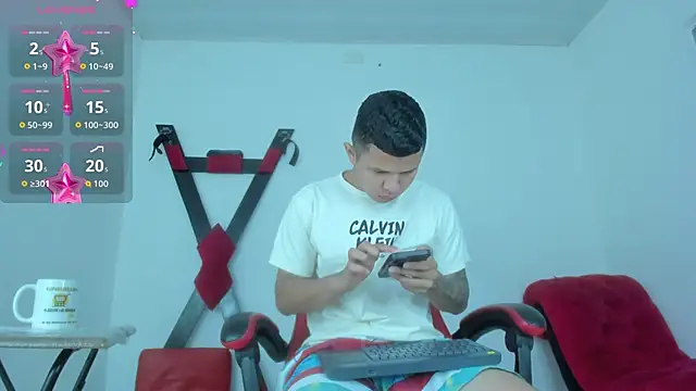 Snapshot of Steven_and_Camilo18 chatting on March 4, 2026, 11:29 am Steven and Camilo18 online show from March 4, 2026, 11:29 am