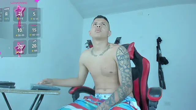 Snapshot of Steven_and_Camilo18 chatting on March 10, 2026, 11:36 am Steven and Camilo18 online show from March 10, 2026, 11:36 am