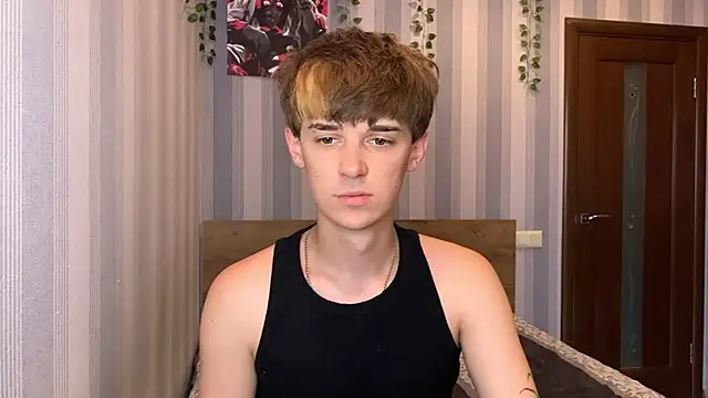 Sweet Dude online show from August 4, 2026, 3:27 pm