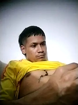 Ferxhoo   7Col online show from February 1, 2026, 1:15 am