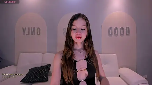 IsabellaMorettiX online show from May 6, 2026, 4:16 am