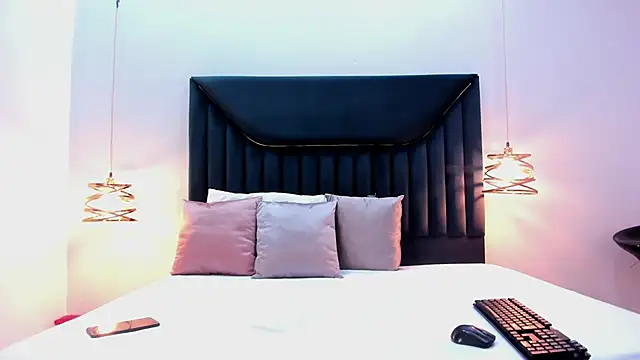 CamilaVoitt online show from February 1, 2026, 2:54 am