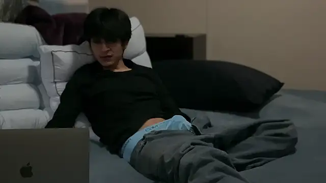 Mardelrey online show from April 11, 2026, 7:39 pm