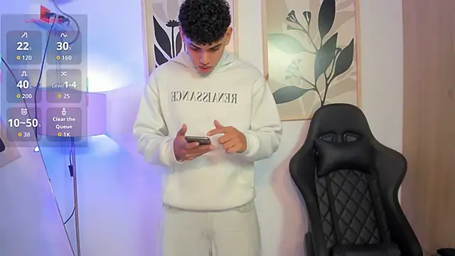 justin payn14 online show from May 6, 2026, 11:47 am