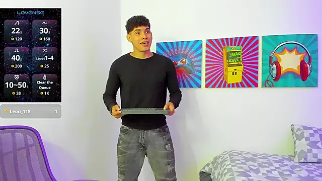 justin payn14 online show from February 11, 2026, 7:14 pm