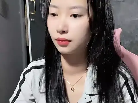 Linne6789 online show from March 5, 2026, 7:43 pm