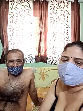 HoneyHush online show from February 10, 2026, 11:09 am