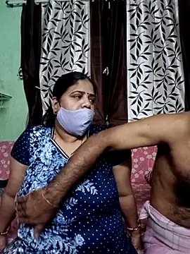 HoneyHush online show from February 24, 2026, 1:12 pm