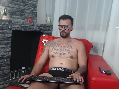 RyanxCole online show from June 23, 2026, 12:25 pm