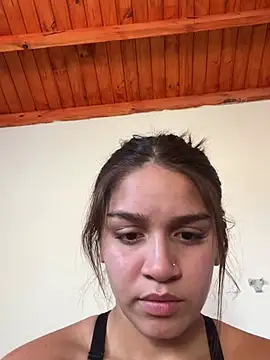 Serenaii online show from February 7, 2026, 7:55 pm