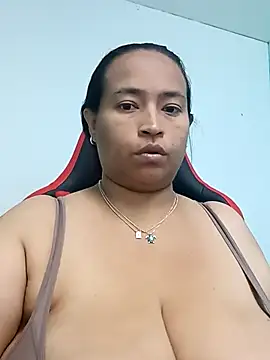 Snapshot of BustySexy_Nataly chatting on April 13, 2026, 3:16 pm BustySexy Nataly online show from April 13, 2026, 3:16 pm