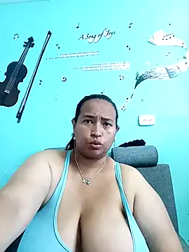 Snapshot of BustySexy_Nataly chatting on April 2, 2026, 3:19 pm BustySexy Nataly online show from April 2, 2026, 3:19 pm