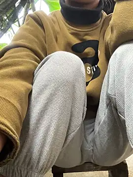 Luna-Kim online show from February 3, 2026, 9:47 am