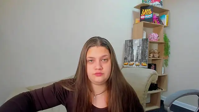 Snapshot of Maddinia chatting on February 23, 2026, 8:15 am Maddinia online show from February 23, 2026, 8:15 am