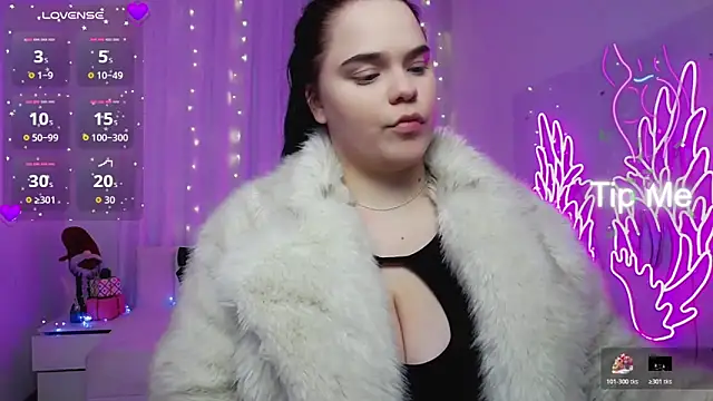 Elegant Eliss online show from February 2, 2026, 6:29 pm