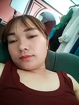 cute-hiphop online show from June 25, 2026, 4:43 am