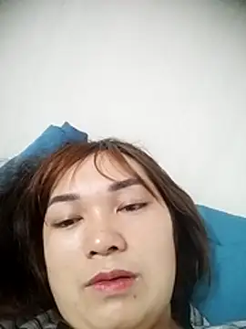cute-hiphop online show from June 18, 2026, 5:06 am