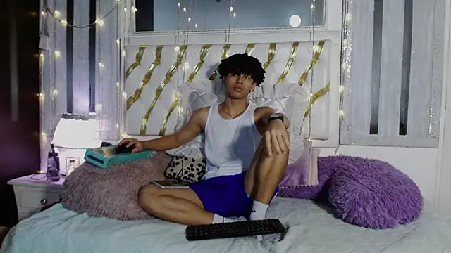 ian smith  online show from February 5, 2026, 12:45 pm