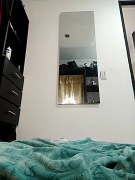 Snapshot of Alice_BigBoobs_Milk chatting on March 13, 2026, 1:27 pm Alice BigBoobs Milk online show from March 13, 2026, 1:27 pm