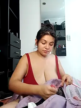 Snapshot of Alice_BigBoobs_Milk chatting on March 18, 2026, 7:15 pm Alice BigBoobs Milk online show from March 18, 2026, 7:15 pm