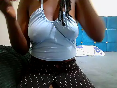 Snapshot of Lebo2004 chatting on March 5, 2026, 9:39 am Lebo2004 online show from March 5, 2026, 9:39 am