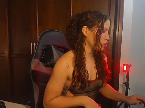 RED VIOLETH online show from June 2, 2026, 4:23 am