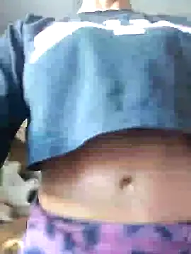 hotcasal69 online show from June 13, 2026, 7:23 pm