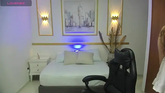 Snapshot of milaack_ chatting on February 19, 2026, 12:46 pm milaack online show from February 19, 2026, 12:46 pm