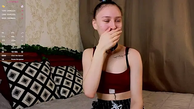 AuburnConfetti online show from February 25, 2026, 6:41 pm