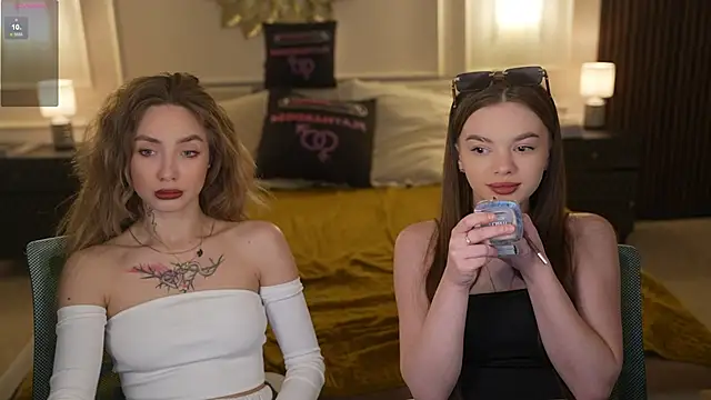 Zlata Sky online show from May 11, 2026, 6:49 pm